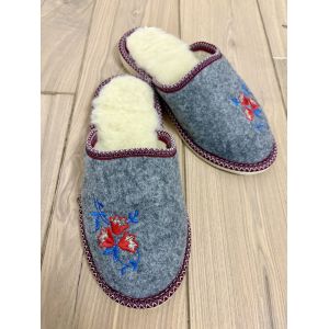 Домашні  жіночі капці з овечої вовни та войлоку 40