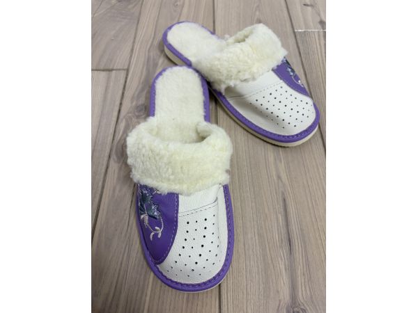 Домашні шкіряні жіночі тапочки з овечої вовни розмір 41