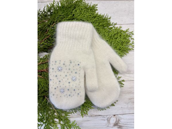 Рукавички дитячі білі зі сніжинками 4-6років