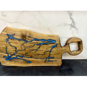 Дерев’яна дошка для нарізання з епоксидною смолою 46х22