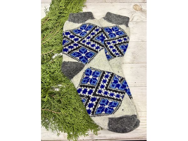 Шкарпетки з овечої вовни з українським орнаментом | Теплі вовняні шкарпетки на зиму