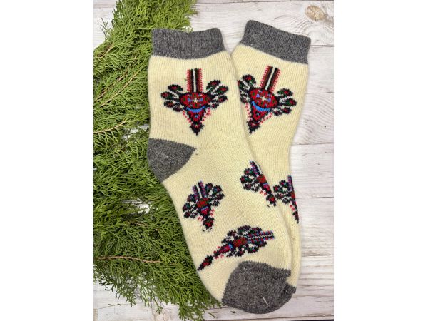 Шкарпетки з овечої вовни з українським орнаментом | Теплі вовняні шкарпетки на зиму