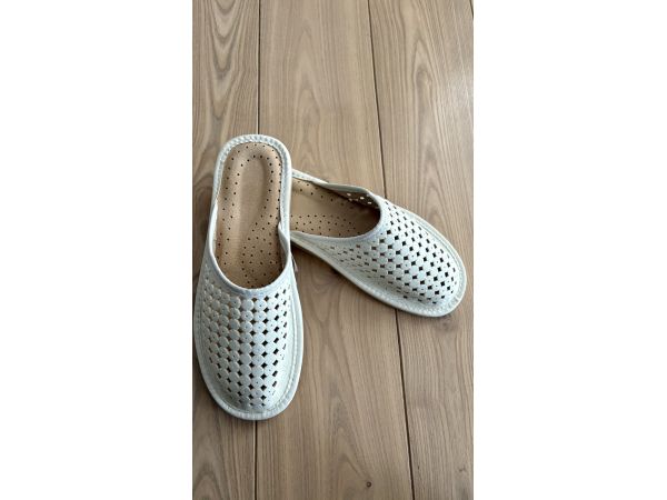 Домашні шкіряні капці жіночі