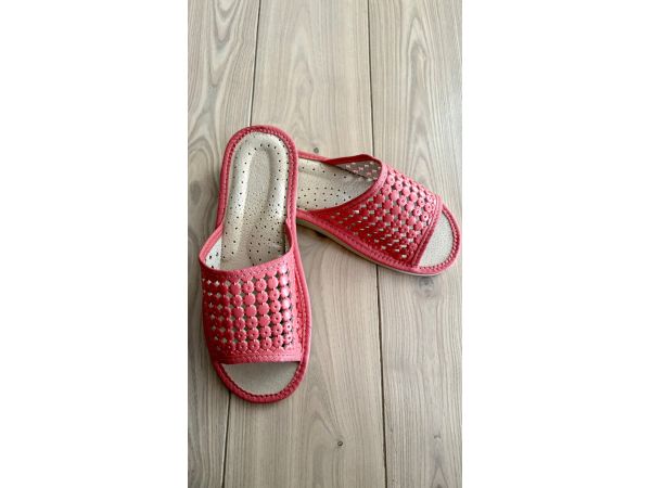 Домашні шкіряні капці жіночі