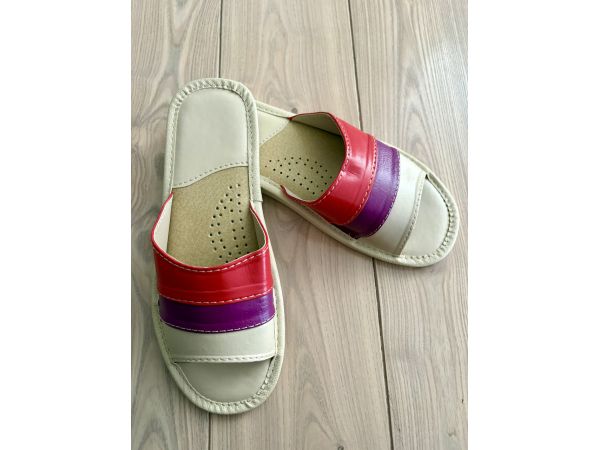 Домашні шкіряні капці жіночі