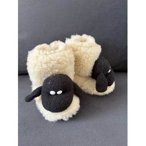 Чуні дитячі 28 розмір уцінка товар з вітрини