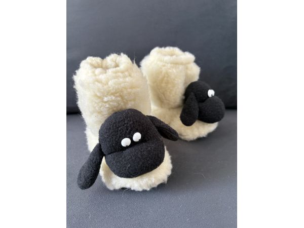 Чуні дитячі 27 розмір уцінка товар з вітрини