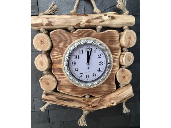 Годинник з дерева ручної роботи 35х32 см