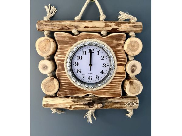 Годинник з дерева ручної роботи 35х32 см
