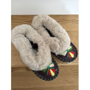 Зимові капці-чуни (закопанки) жіночі теплі домашні хутряні, антиковзка підошва 36 розмір світло-сірий колір хутро чорна основа