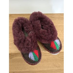 Зимові капці-чуни (закопанки) жіночі теплі домашні хутряні, антиковзка підошва 36 розмір бордове хутро коричнева основа