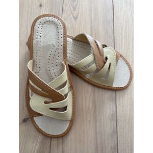 Домашні шкіряні жіночі капці 37 розмір коричневий